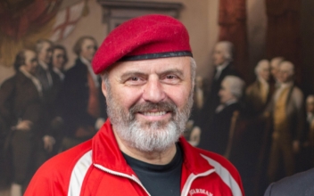 Curtis Sliwa Talks Fending Off Looters and Protecting New York City