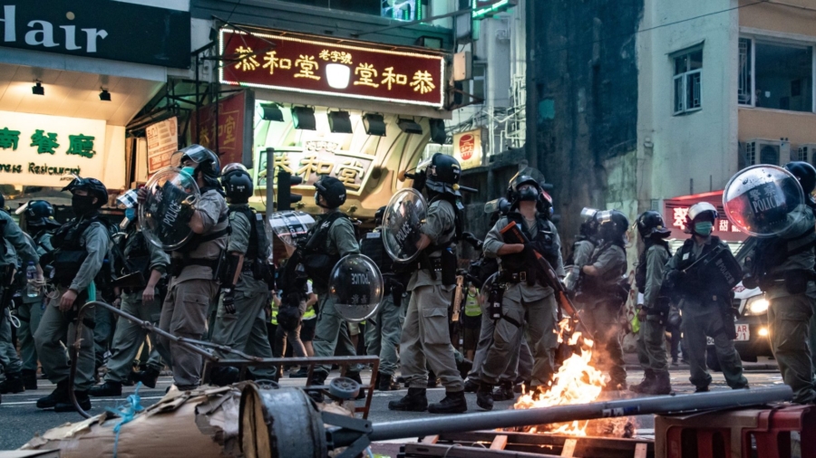 Hong Kong Epoch Times Condemns Arrest of Distribution Personnel During Protests