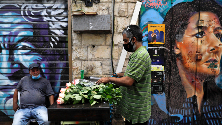In Reversal, Israel to Keep Restaurants Open