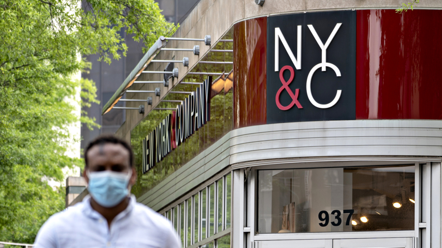 New York & Co. Parent RTW Retailwinds Files for Bankruptcy