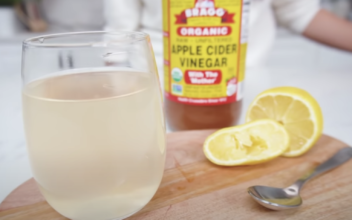 5 Simple Drinks to Clear Acne & Inflammation + Boost Immune System