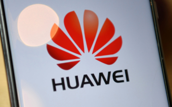 US Moves to Further Block Huawei from Chips Made with US Technology