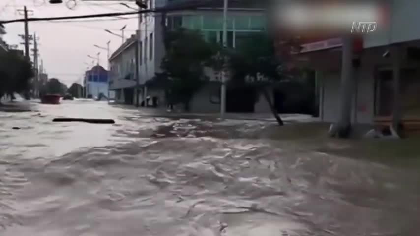 China Blasts Open Embankment, Releases Floodwater