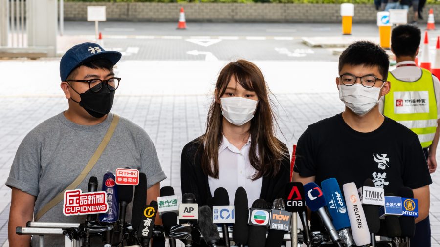 Hong Kong Health Workers, Activists Urge Boycott of Mass Testing