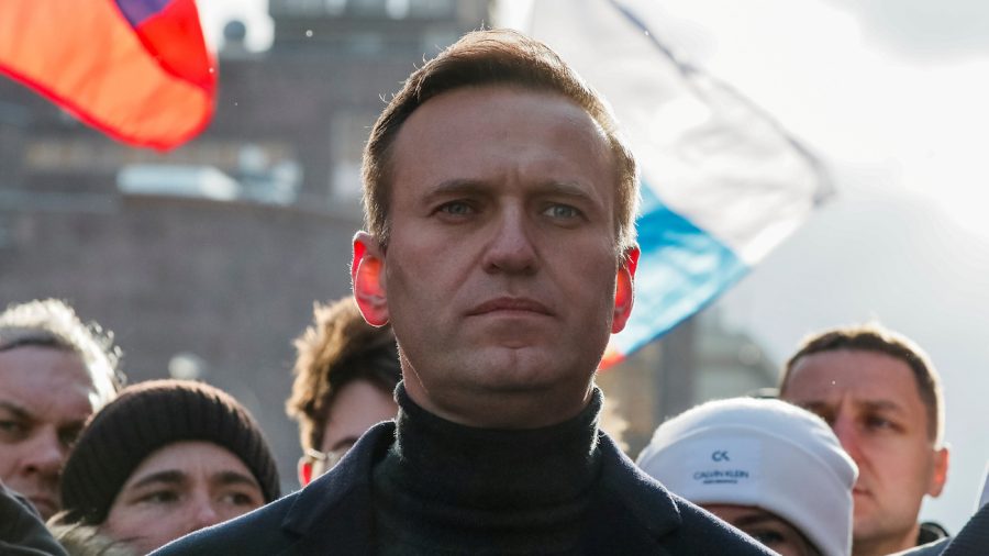 Russian Opposition Leader Navalny in Coma With Suspected Poisoning