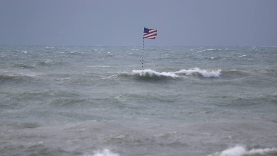 Isaias Near Hurricane Strength as It Crawls Toward Carolinas