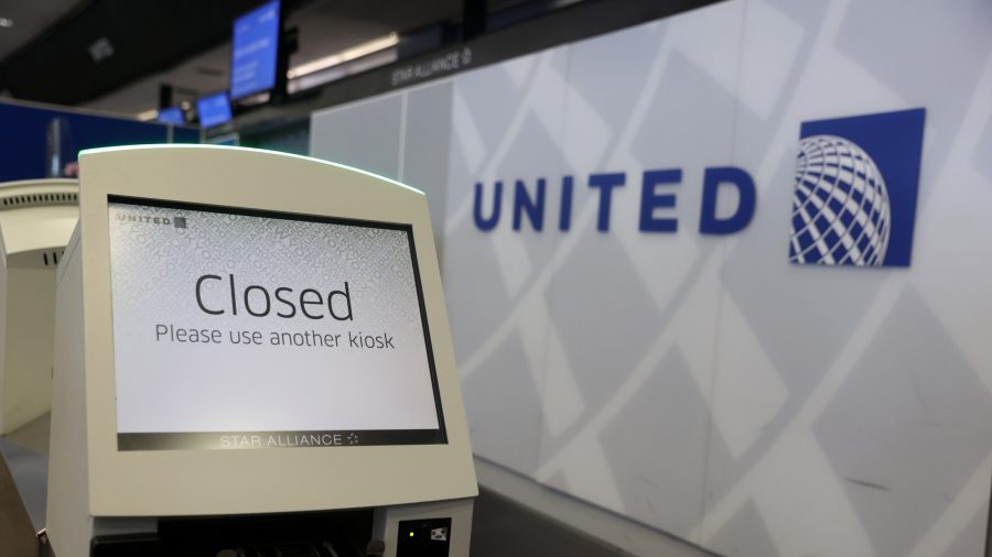 United Airlines to Cut 2,850 Pilot Jobs Without More US Government Aid