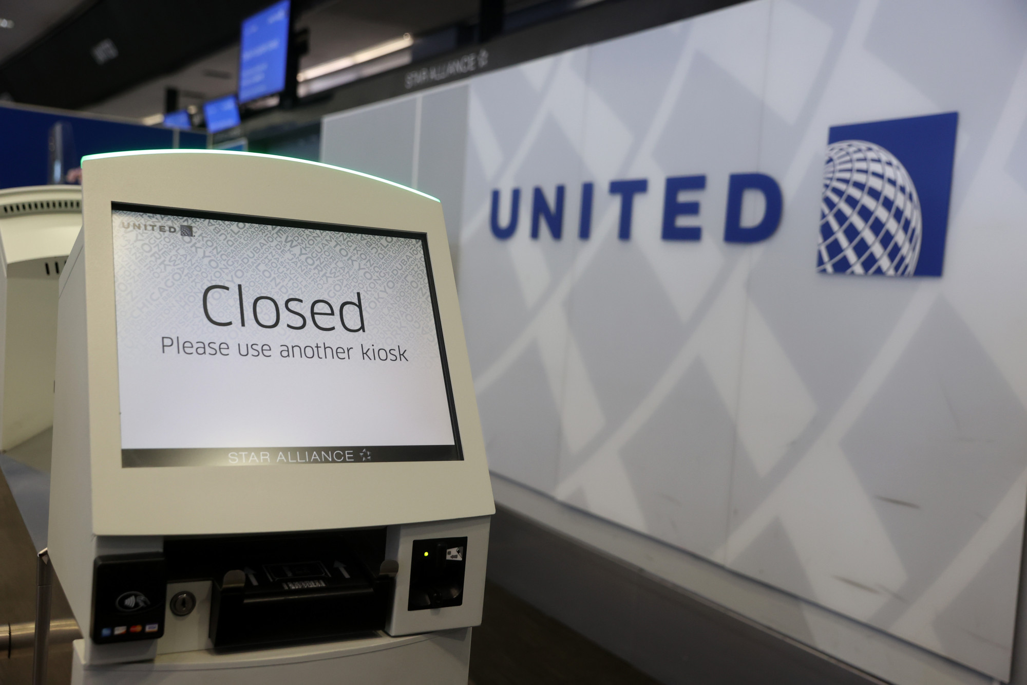 United Airlines to Cut 2,850 Pilot Jobs Without More US Government Aid