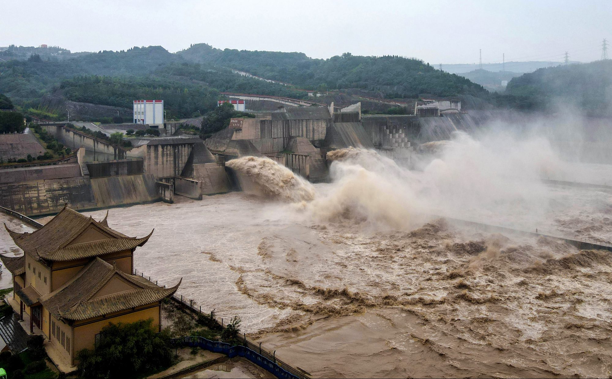 China In Focus (Aug. 7): Third Wave of Flooding Forms in the Yellow River
