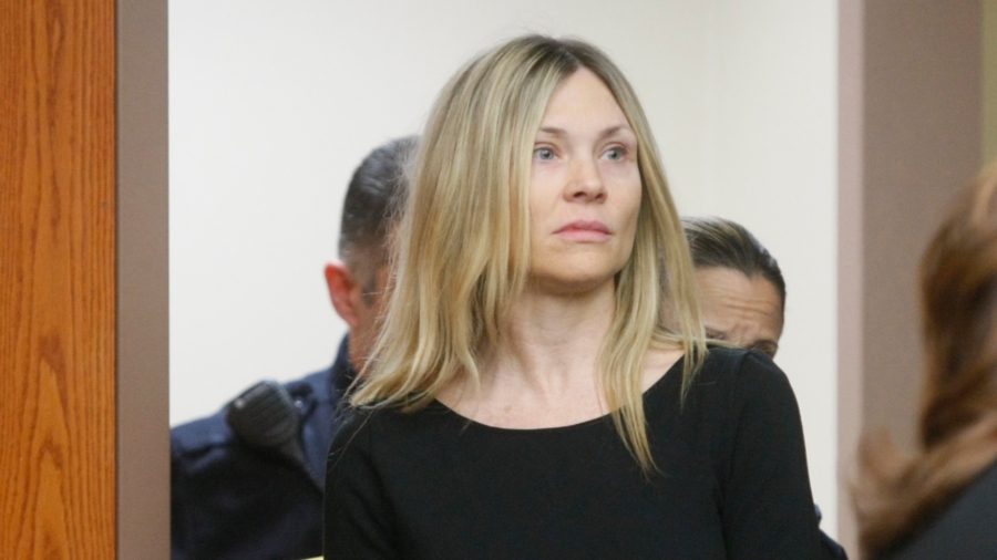 ‘Melrose Place’ Actress Headed Back to Prison for 2010 Crash