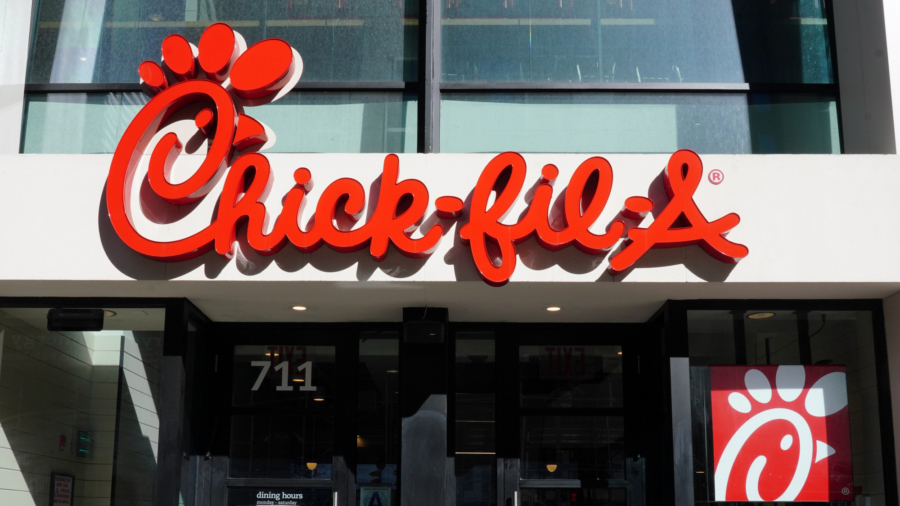 Chick-Fil-A Backtracks From Its No-Antibiotics-in-Chicken Pledge, Blames Projected Supply Shortages