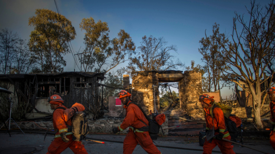 California Governor Signs Law That Expunges Records of Former Inmates Who Fight Fires