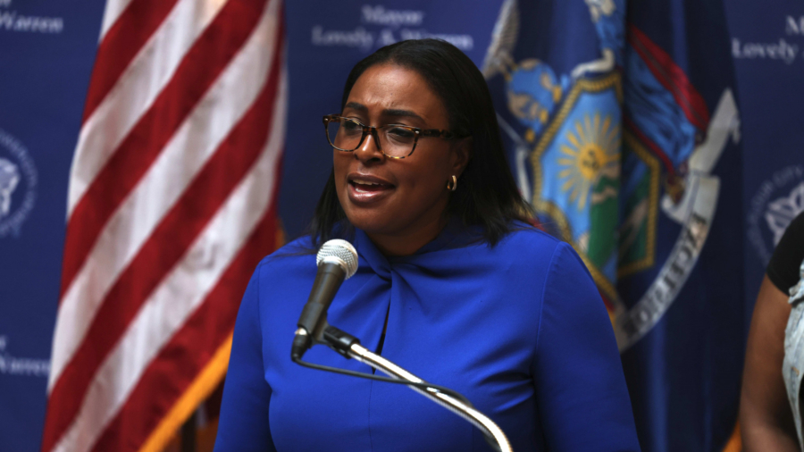 Rochester Mayor Lovely Warren to Resign as Part of Plea Deal Over Alleged Campaign Finance Violations