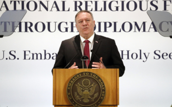 Pompeo Urges Vatican to Stand Up for Victims of Religious Oppression in China