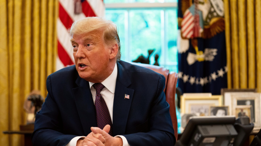 Trump Signs Order to Lower Drug Prices