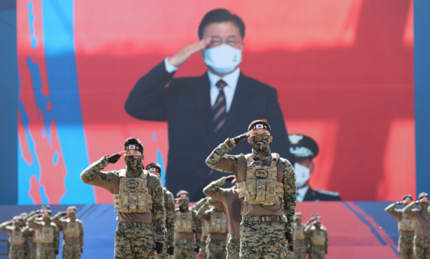South Korean Special Warfare Command soldiers salute to President Moon Jae-in during a ceremony to mark the 72nd Armed Forces Day at the Army's Special Warfare Command in Icheon, South Korea, on Sept. 25, 2020. (Lee Jin-wook/Yonhap via AP)