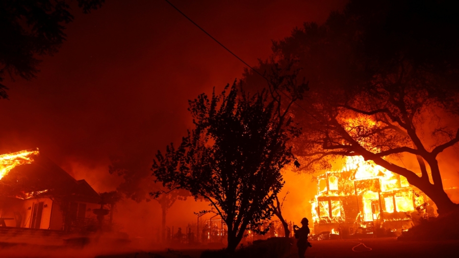 California Wine Country Wildfire Forces Evacuation of Hospital, Hundreds of Homes
