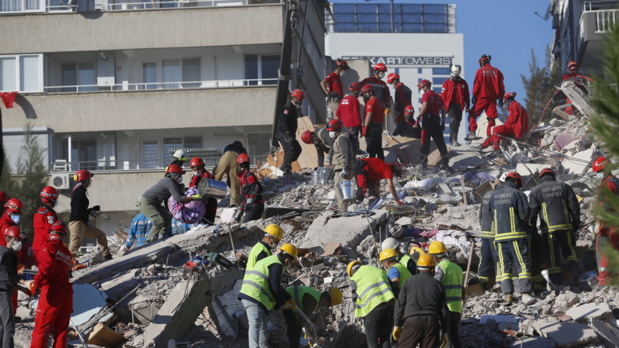 Death Toll Reaches 28 in Powerful Quake That Hit Turkey, Greek Island