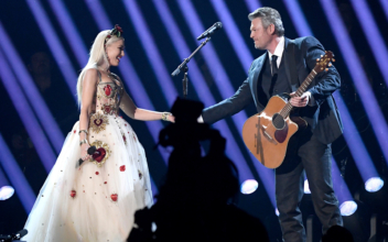 Gwen Stefani and Blake Shelton Are Engaged: ‘Yes Please!’