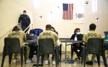 Chicago Inmates Cast Ballots in Early Voting