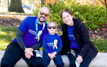 An Ohio Dad Runs His First Marathon Around Hospital for 4-Year-Old Son With Cancer