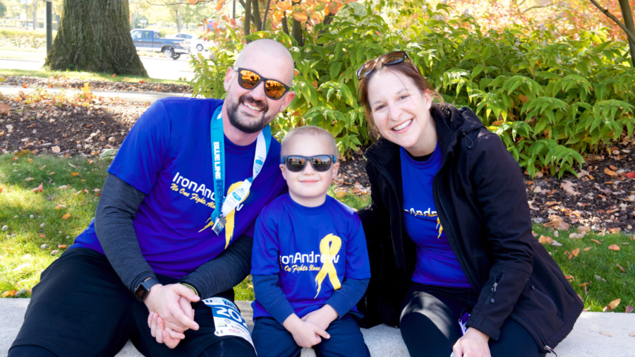 An Ohio Dad Runs His First Marathon Around Hospital for 4-Year-Old Son With Cancer