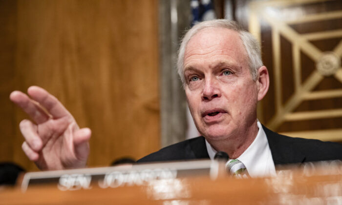 Sen. Johnson: Early COVID-19 Treatment Needs More Attention
