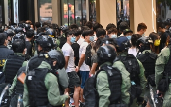 Defying Police Ban, Hongkongers Protest on China’s ‘National Day’