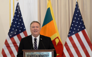 Pompeo Says AES of US, PetroVietnam to Sign $2.8 Billion LNG Deal