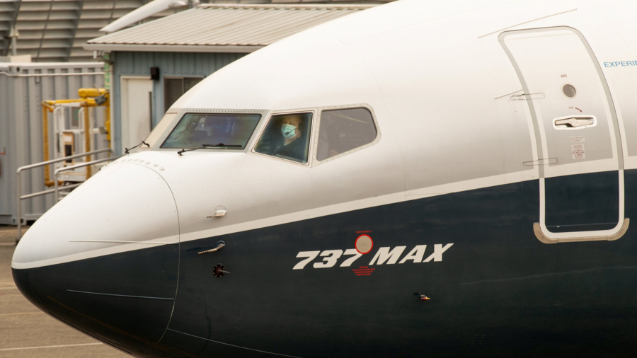American Airlines Holds First Civilian Passenger Flight of 737 MAX in Nearly 2 Years