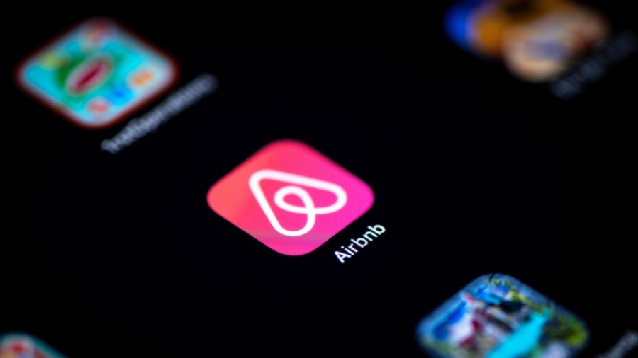 Airbnb Data Sharing With China: Concerns; Musk: Chinese Rival ‘Stole’ Tesla Code