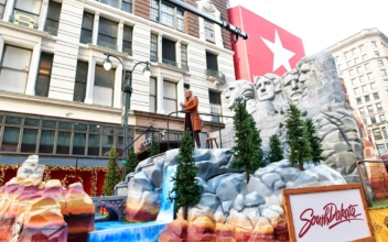 Macy’s Thanksgiving Day Parade Just Featured a Native Land Acknowledgment
