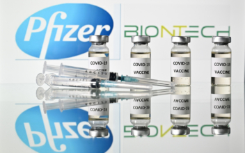 FDA Advisers Support Use of Pfizer Vaccine in US Amid Concerns of Side Effects
