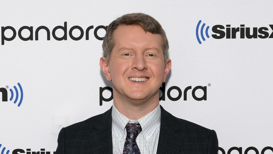 ‘Jeopardy!’ Names Ken Jennings as Its First Interim Host After Death of Alex Trebek