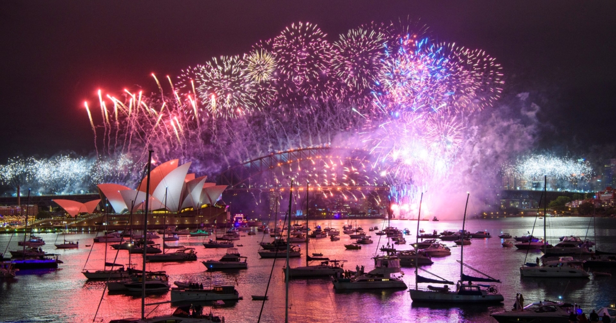 New Year Fireworks Around the World NTD