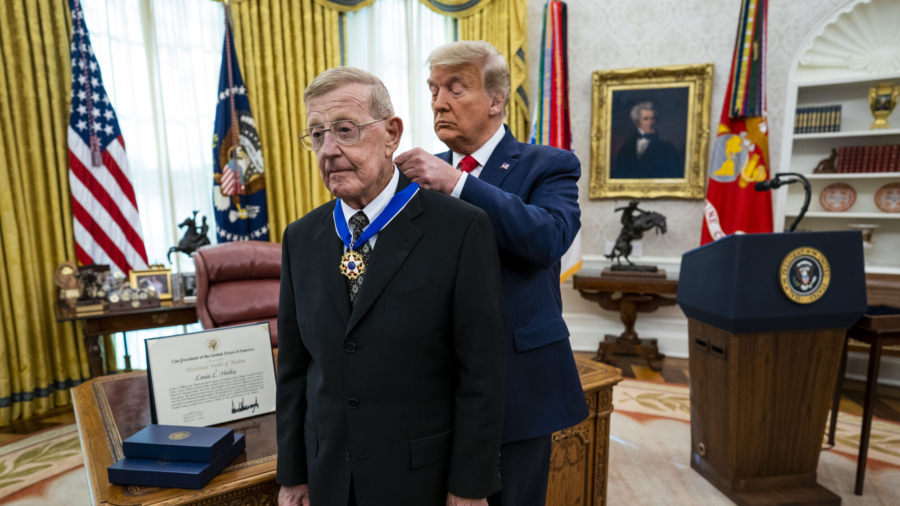 Trump Awards Presidential Medal of Freedom to Former Football Coach Holtz