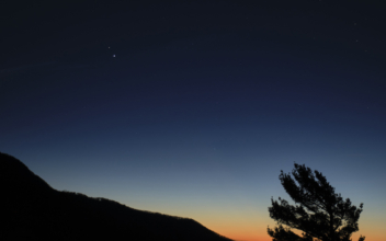 Jupiter, Saturn ‘Merge’ in Night Sky in Rare Celestial Event