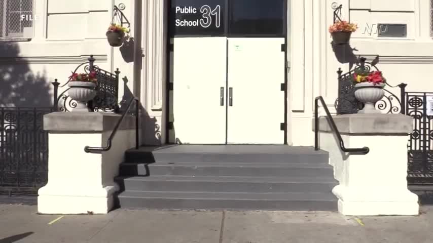 Officials Say Schools Should Stay Open