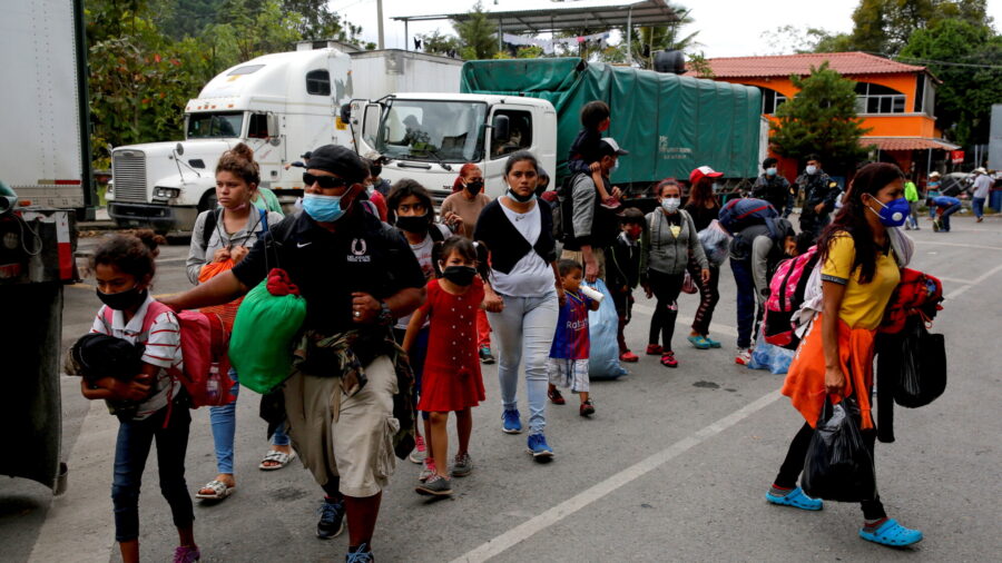 Biden, Obrador Discuss Cooperation on Illegal Migration
