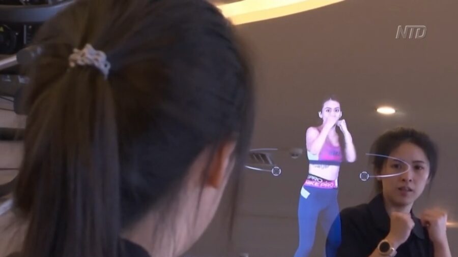 Taiwan Mirror Workout Helps Perfect Form