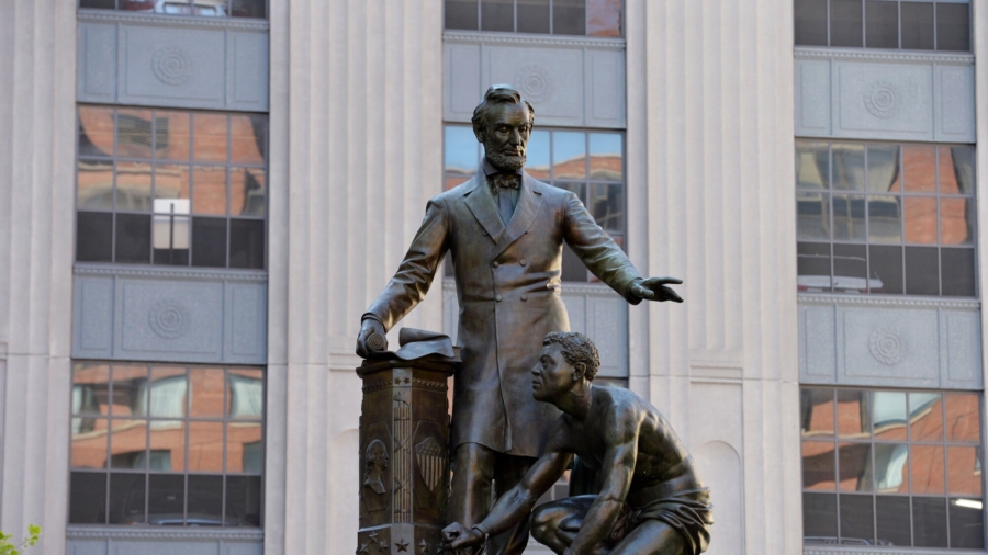 Controversial Lincoln Statue Removed in Boston