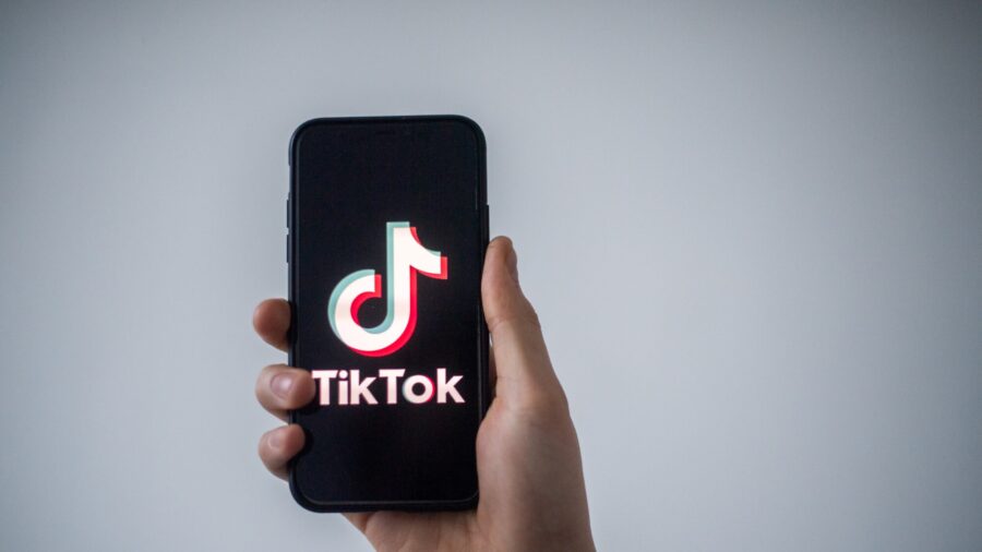 India Retains Ban on 59 Chinese Apps, Including TikTok