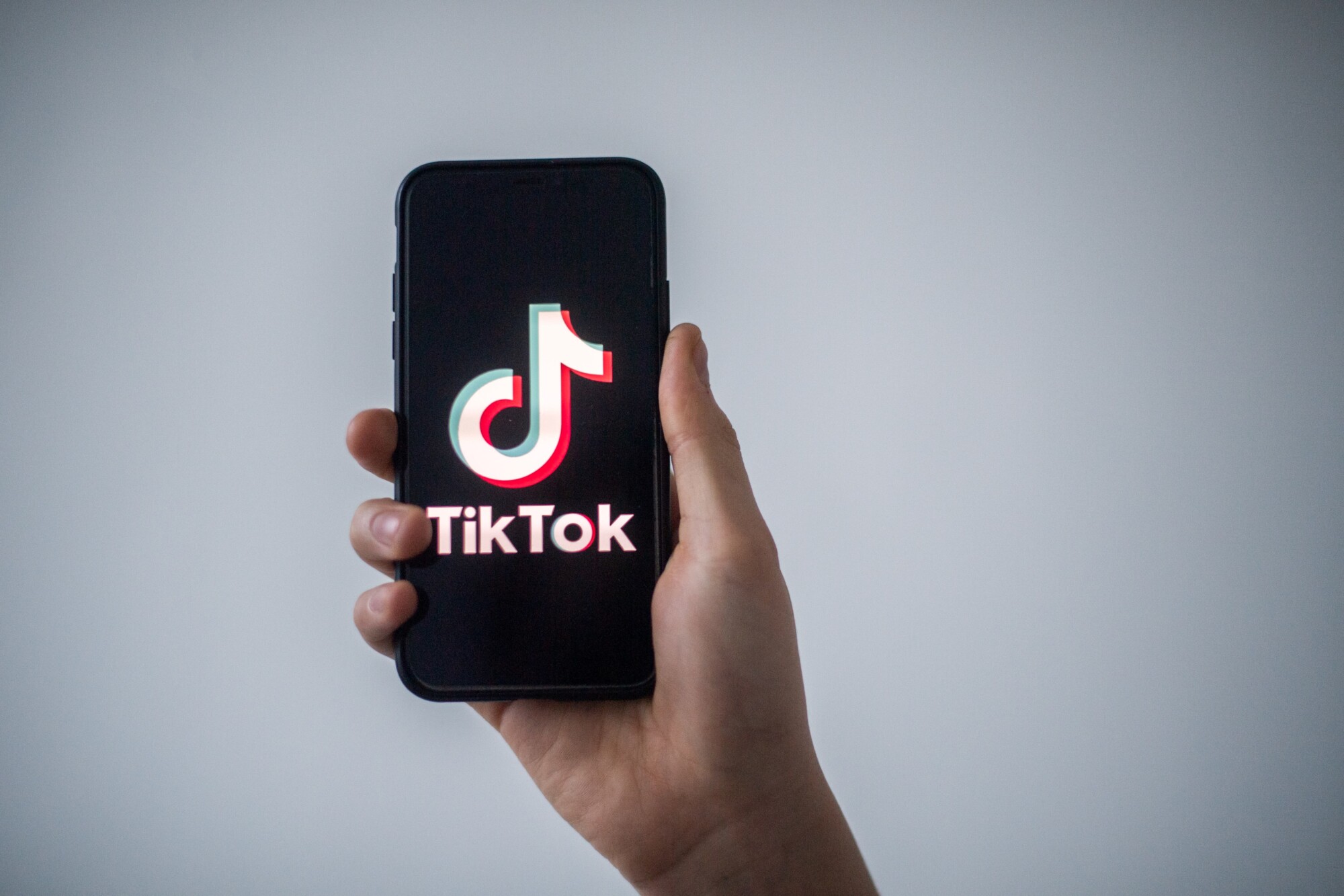 Joe Rogan Warns Americans About Using TikTok
