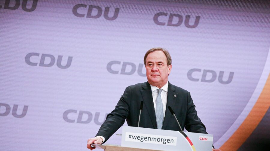 Centrist Laschet Picked to Lead Merkel’s Divided CDU Party