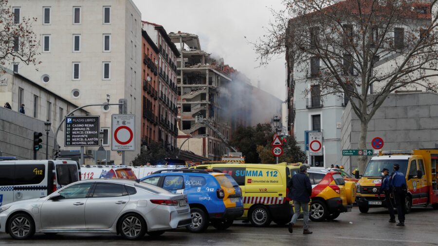 At Least 2 Dead After Blast Brings Down Building in Central Madrid