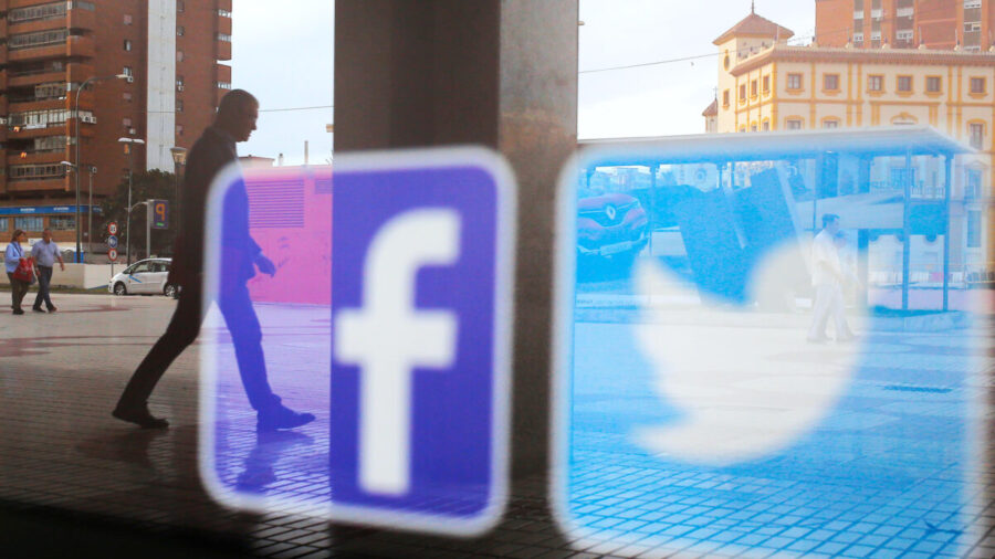 India Unveils Tougher Rules for Social Media Such as Facebook, Twitter