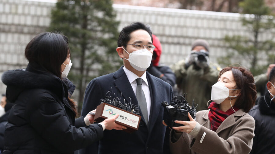 Samsung Vice Chairman Receives 30-month Prison Term
