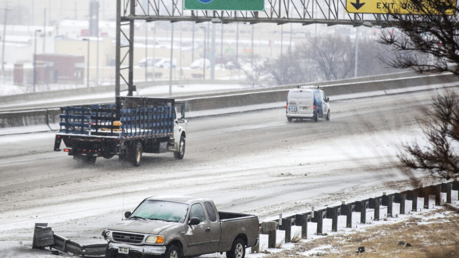 Storm Threatens Midwest With Heavy Snow, Travel Disruptions