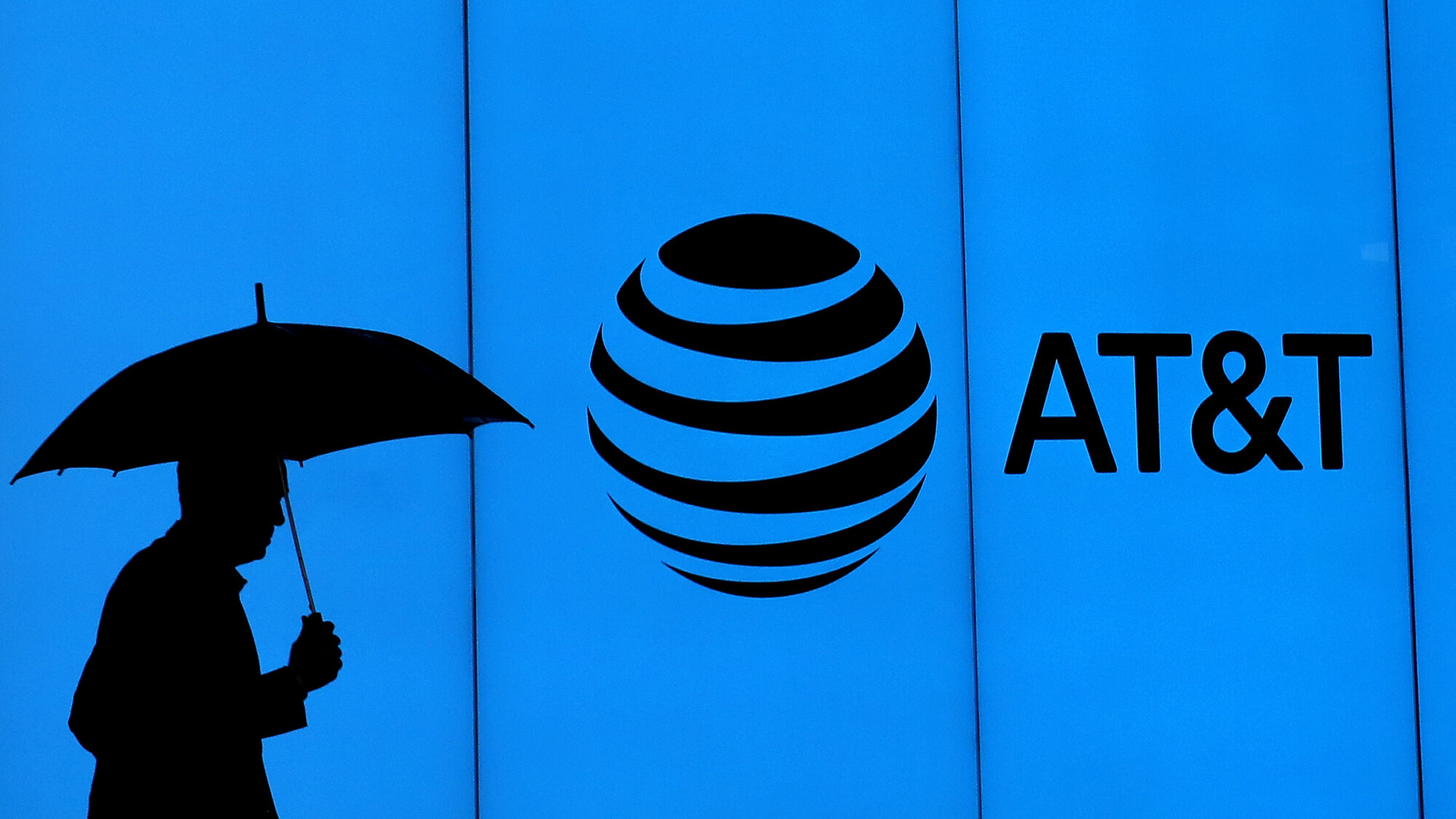 AT&T Attempts to Keep Chinese Firm Off Blacklist