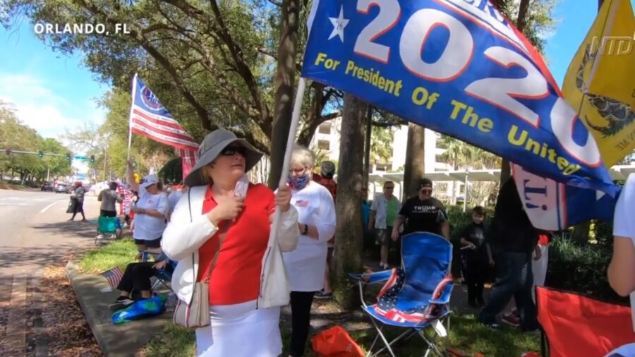 People Voice Support for Trump Outside CPAC